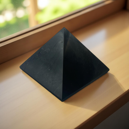 Pyramide Shungite