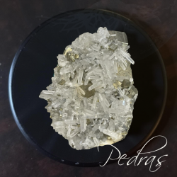 Pirita, Estibina e Quartzo