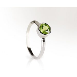 Anel Peridoto